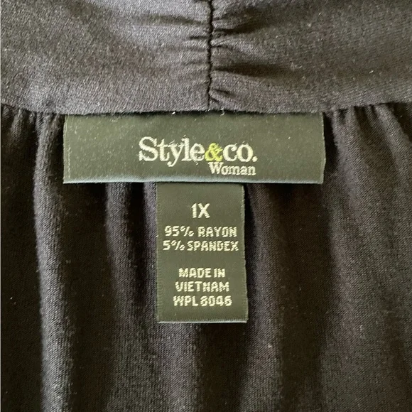 Style & CO women’s black open front cardigan with ruffles along hem, size 1X - Picture 3 of 7